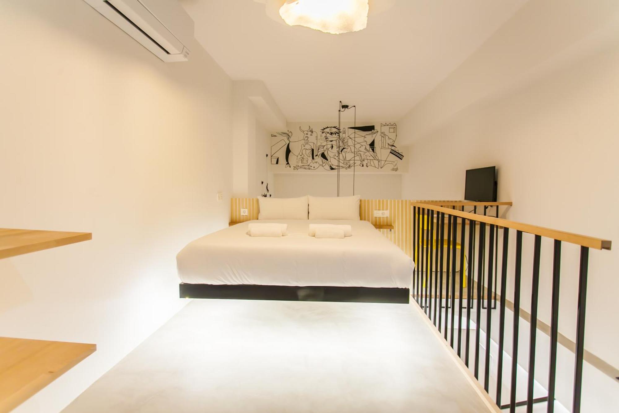 Guernica Luxury Duplex - Location, Light, And Art Apartman Madrid Kültér fotó